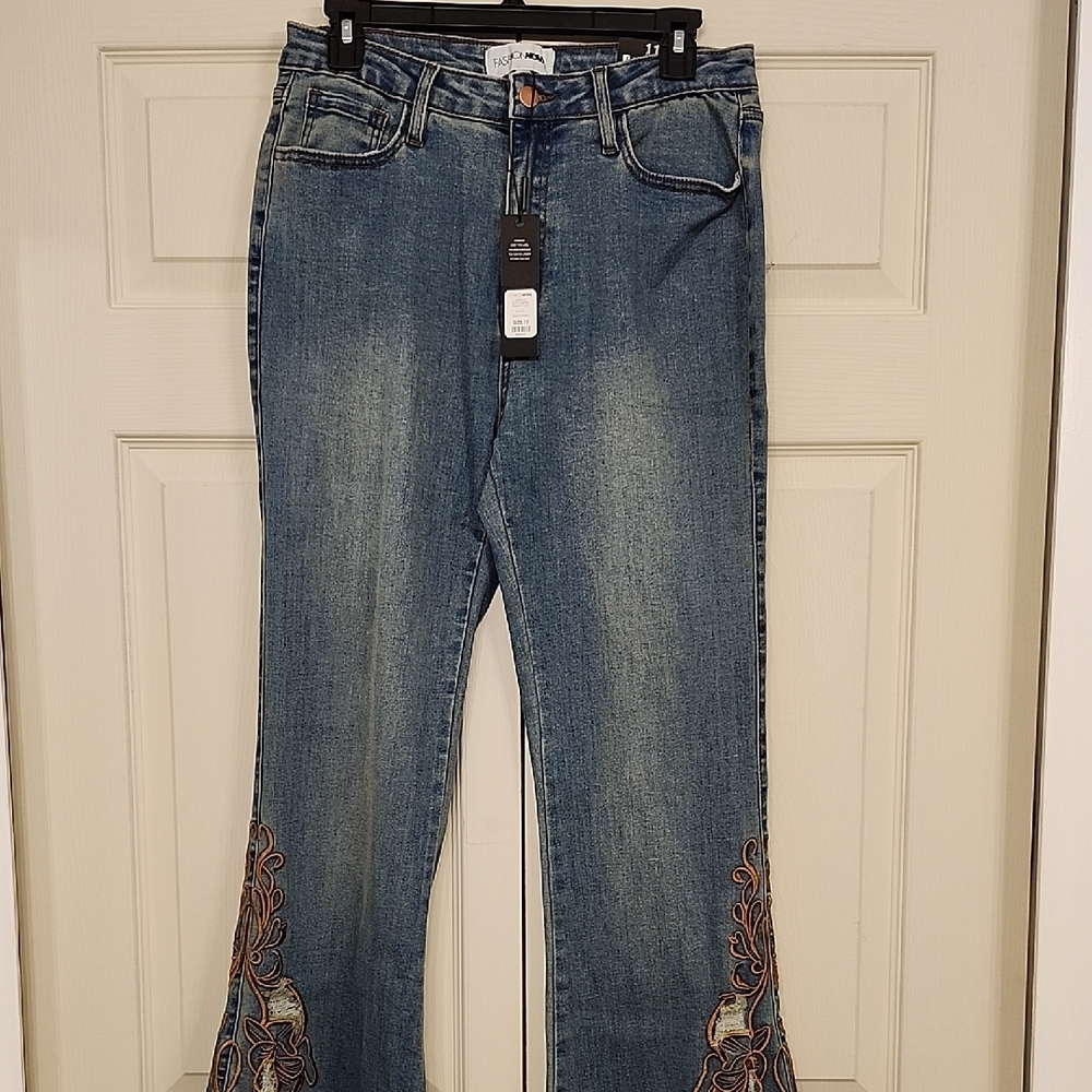 Fashion Nova Glow Up Embroidered Stretch Flare Jeans - Medium Wash